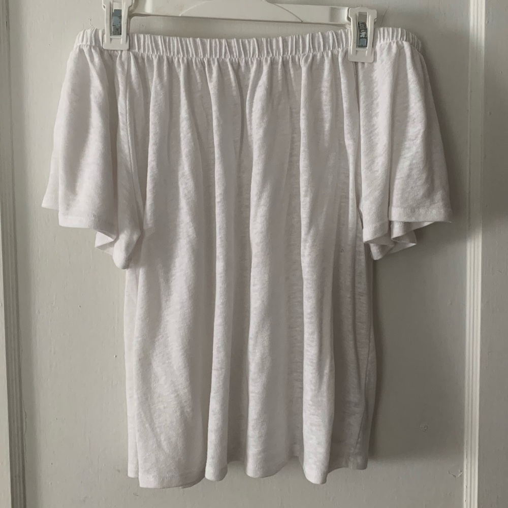 Off-the-shoulder strapless blouse